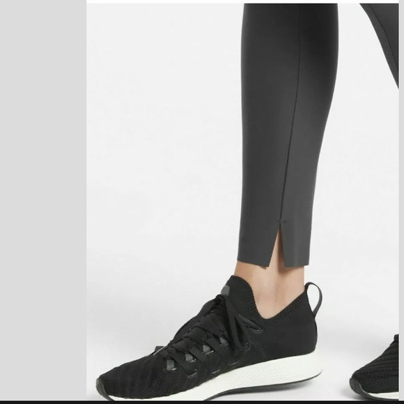 ATHLETA Stellar Tight - Picture 3 of 4